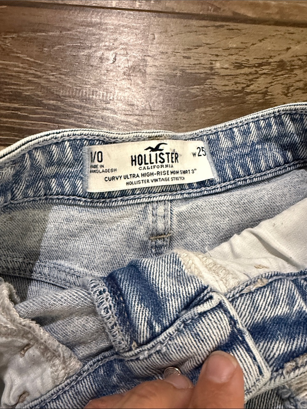 Hollister Acid Wash Light Blue Distressed Denim Shorts - Picture 3 of 3